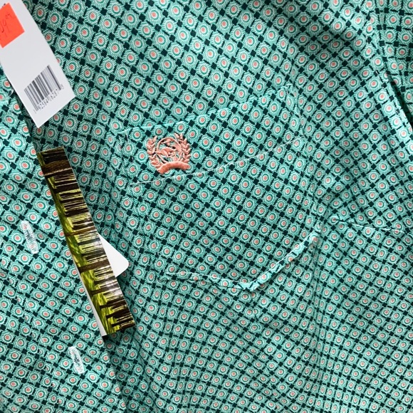 Cinch button up shirt - Picture 2 of 4